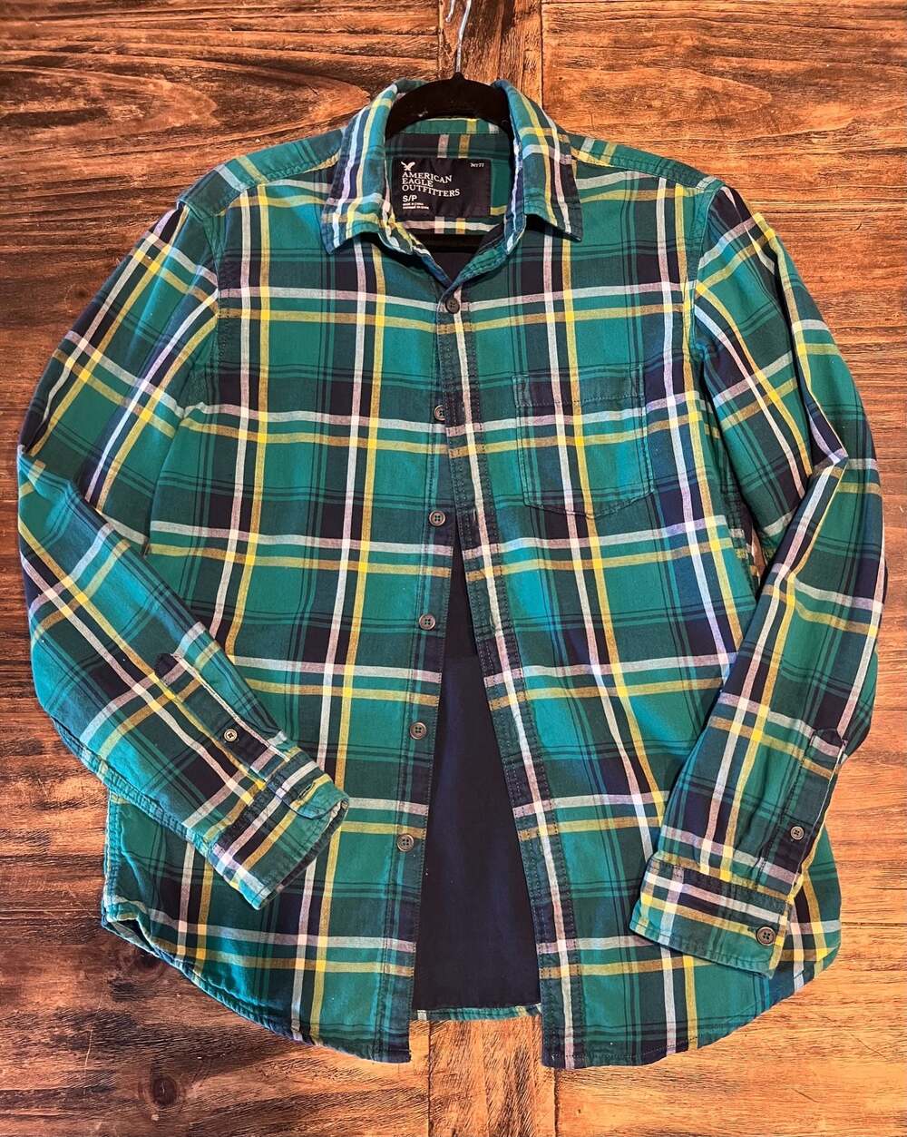 American Eagle Outfitters Green Plaid Button Down Shirt Size S/P